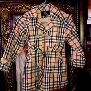 Burberry (Childs Coat) age 5-6 years old ( large )